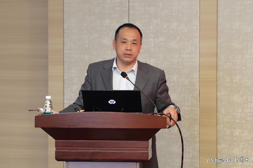 新学期“第一会”:落实“十四五”规划 聚焦高质量发展-陈校长讲话.png